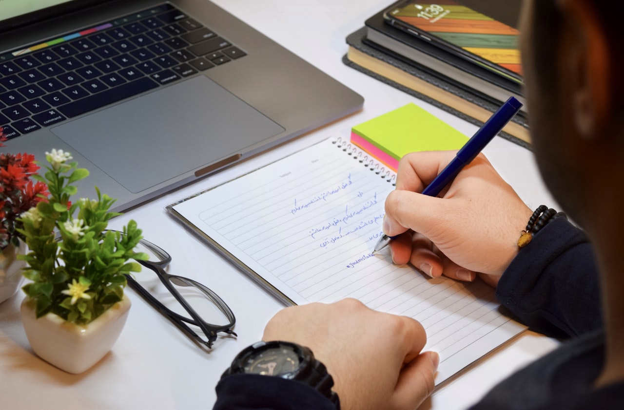Practical Workflows That Produce Results — Best Content Writing and AI Copywriting Tools in 2026