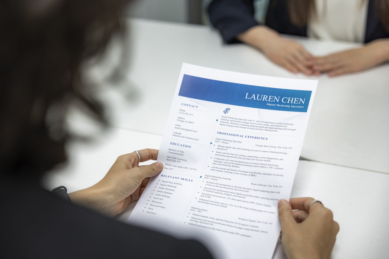 Interview Formats: Written, Audio and Video — Interview-Based Content Marketing: How to Turn Expert Interviews into Traffic