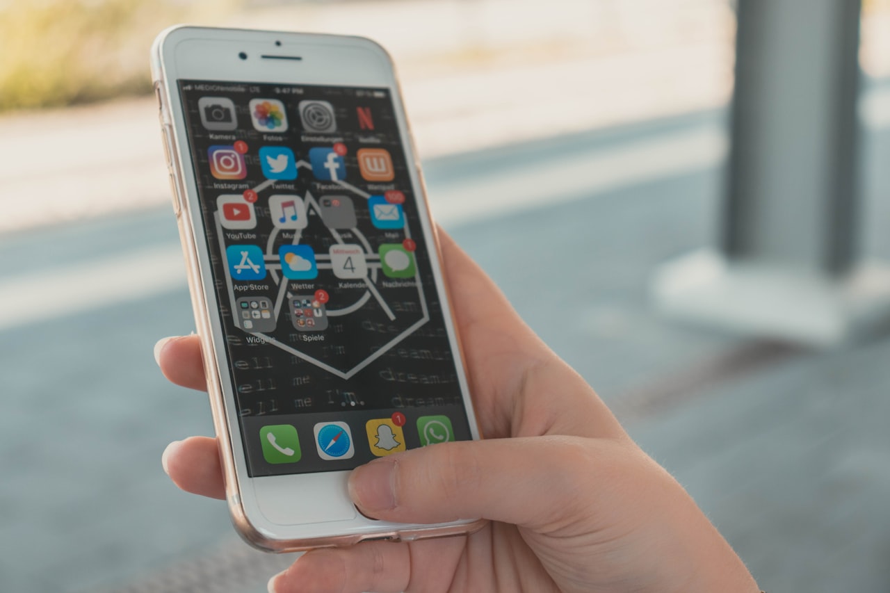 Snapchat Campaign Strategies for Singapore Brands — Snapchat Marketing Guide: AR Ads and Gen Z Strategy for Singapore Brands