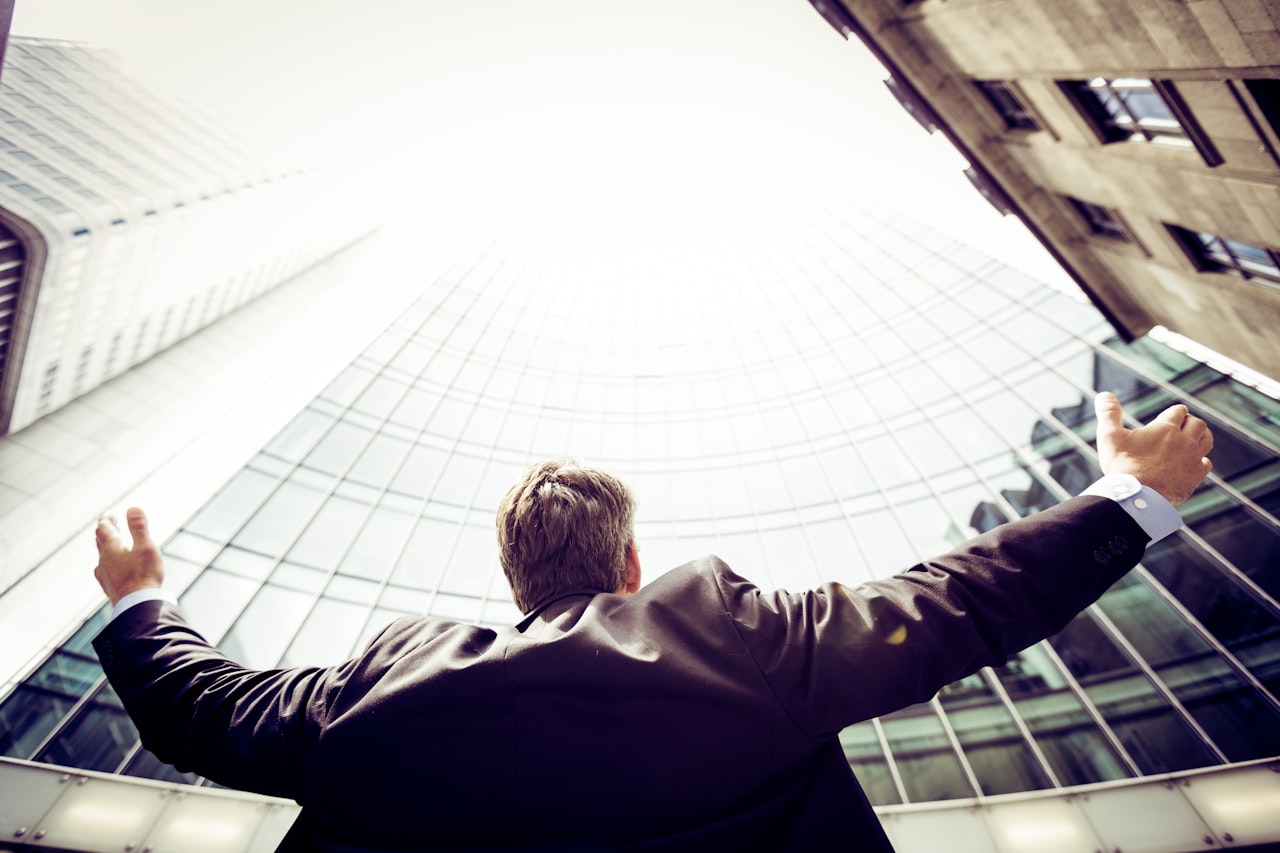 LinkedIn Mastery for CEOs — CEO Thought Leadership: Build Your Executive Personal Brand