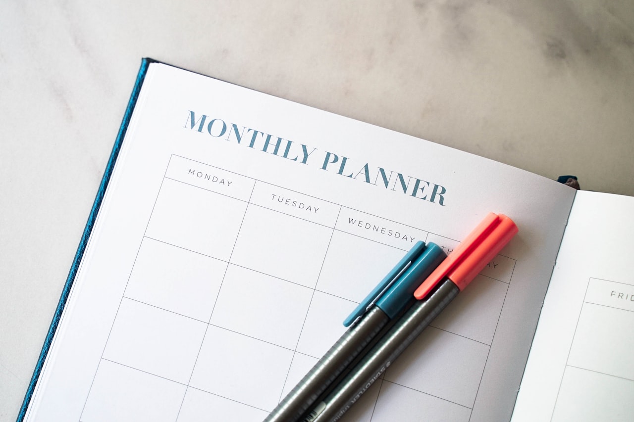 Setting a Sustainable Publishing Cadence — Content Calendar Management: Plan, Schedule and Execute Consistently