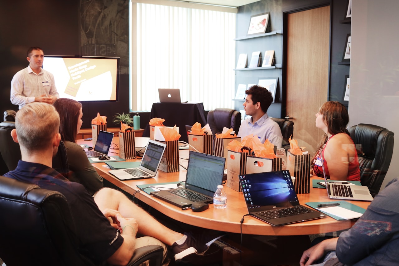 Internal Communications: Aligning Your Team — Corporate Communications in Singapore: Internal and External Strategy Guide