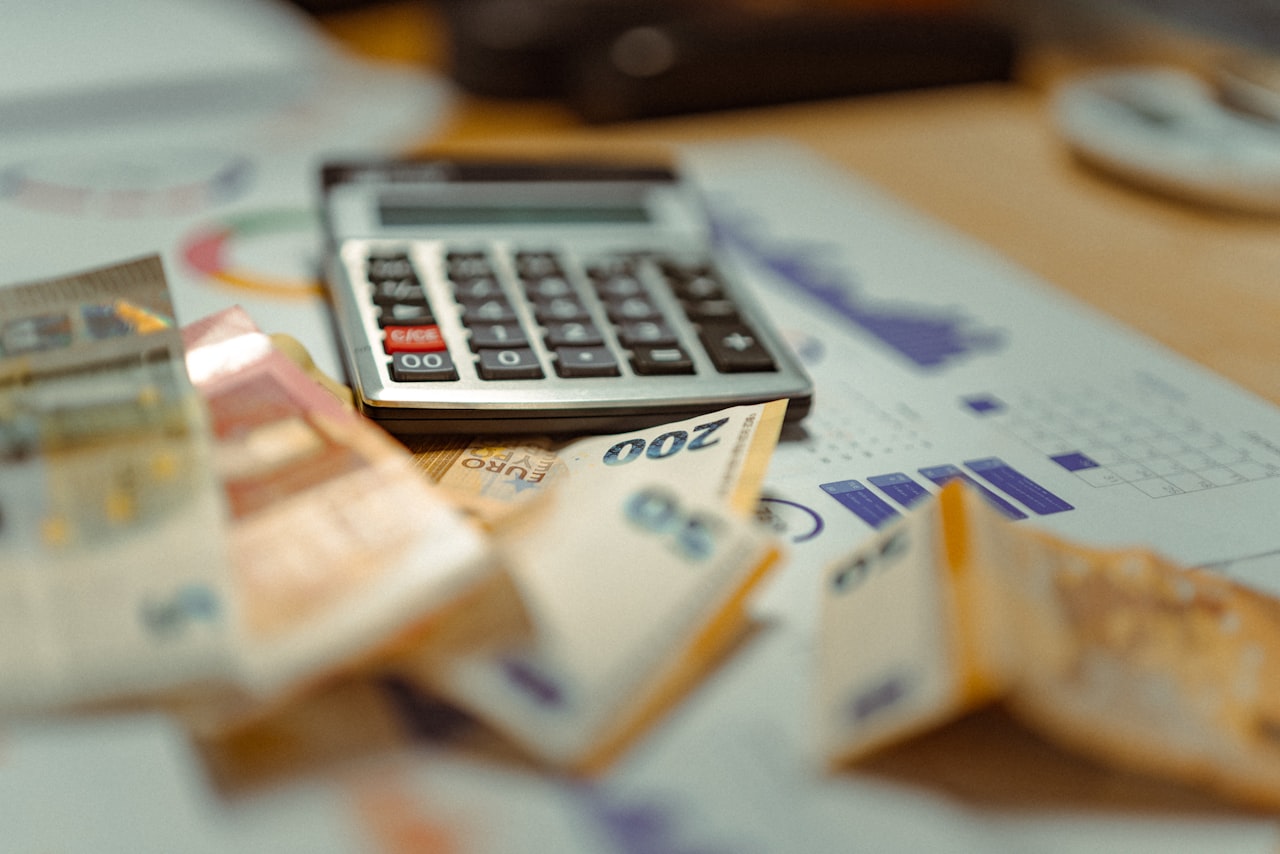 CPA vs CPL: Understanding the Difference — Cost Per Acquisition Guide: Formulas, Benchmarks, and Strategies for Singapore in 2026