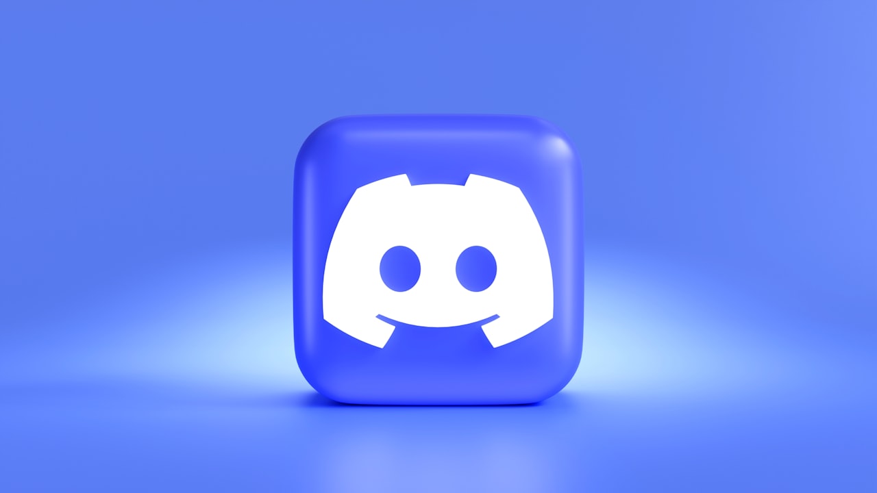 Discord vs Other Community Platforms — Discord Marketing: How Brands Build Loyal Communities on the Platform