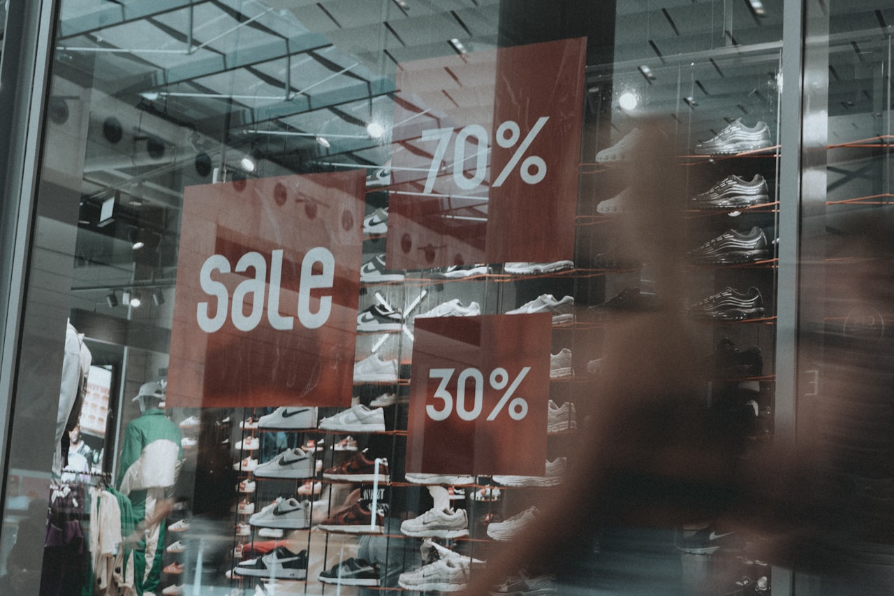 Timing Your Discounts — Discount Strategy: When and How to Offer Discounts Without Killing Margins