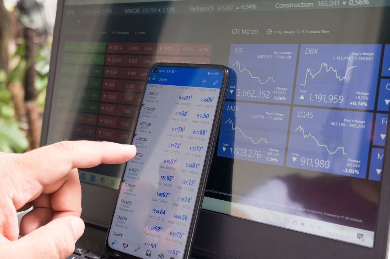 Funding, Grants and Partnerships — Fintech Market Entry in Singapore: MAS Licensing, Sandbox and Go-to-Market