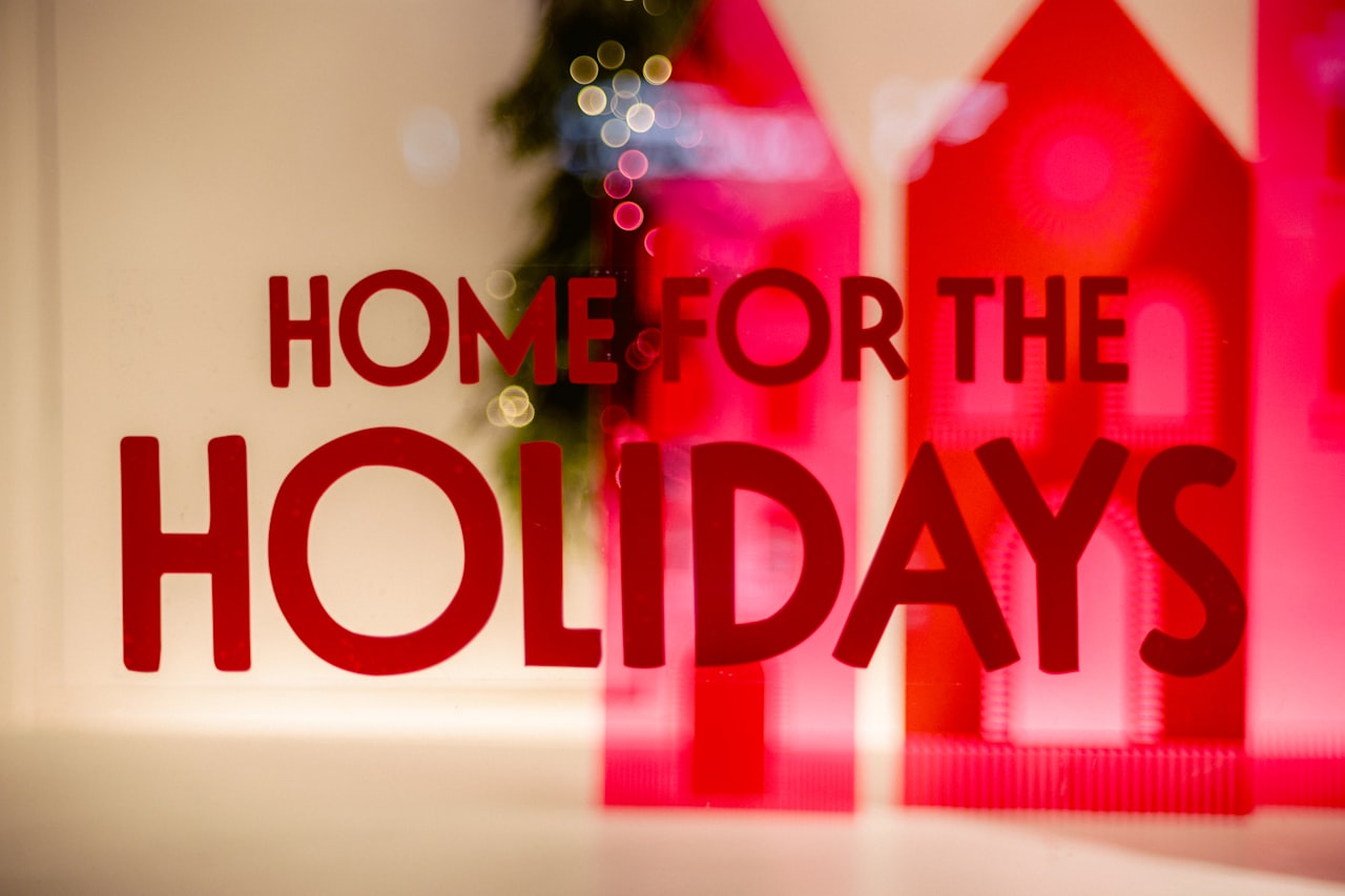 Cultural Sensitivity in Singapore's Festive Advertising — Holiday Ad Copy: Write Festive Ads That Drive Clicks