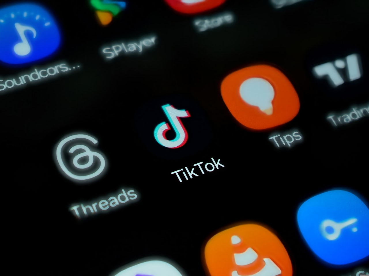Singapore Audience Demographics and Behaviour — How to Run TikTok Marketing Campaigns in Singapore