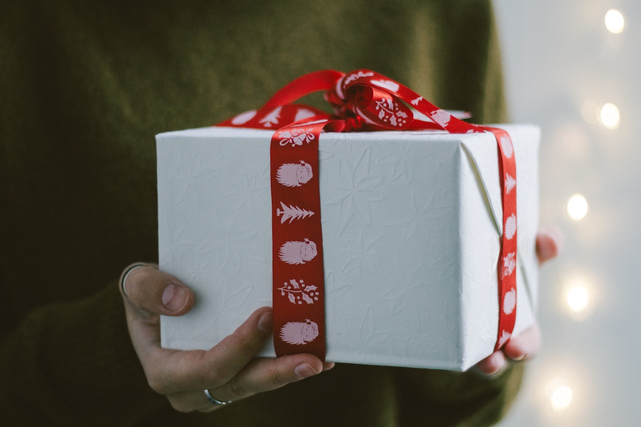 Packaging and Presentation That Inspire Content — Influencer Gifting Strategy: How to Get Product Reviews Without Paid Sponsorships