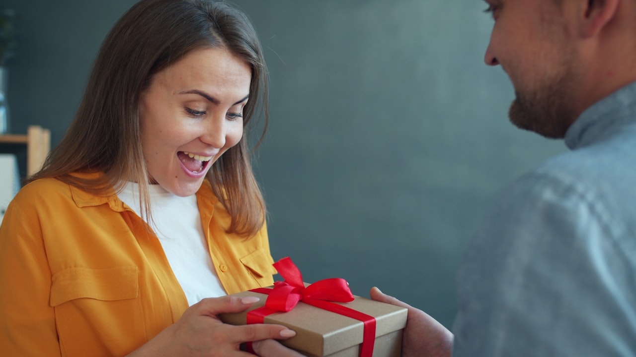 Scaling Gifting Programmes — Influencer Gifting Strategy: How to Get Product Reviews Without Paid Sponsorships