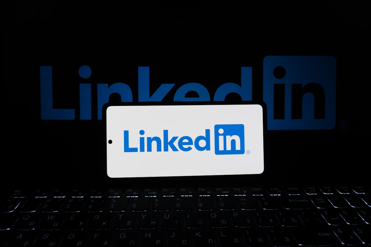 Singapore LinkedIn Demographics and Opportunities — LinkedIn Marketing for B2B: The Complete Strategy Guide for 2026