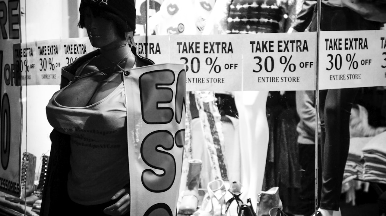 Risk Reversal and Money-Back Guarantees — Loss Aversion in Marketing: Why People Fear Losing More Than Gaining