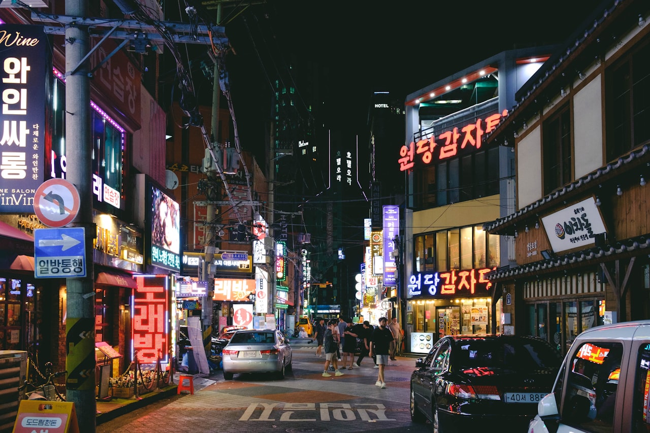 Social Media Approach for the Korean Audience — Marketing to Korean Consumers in Singapore: Naver, KakaoTalk and Strategy