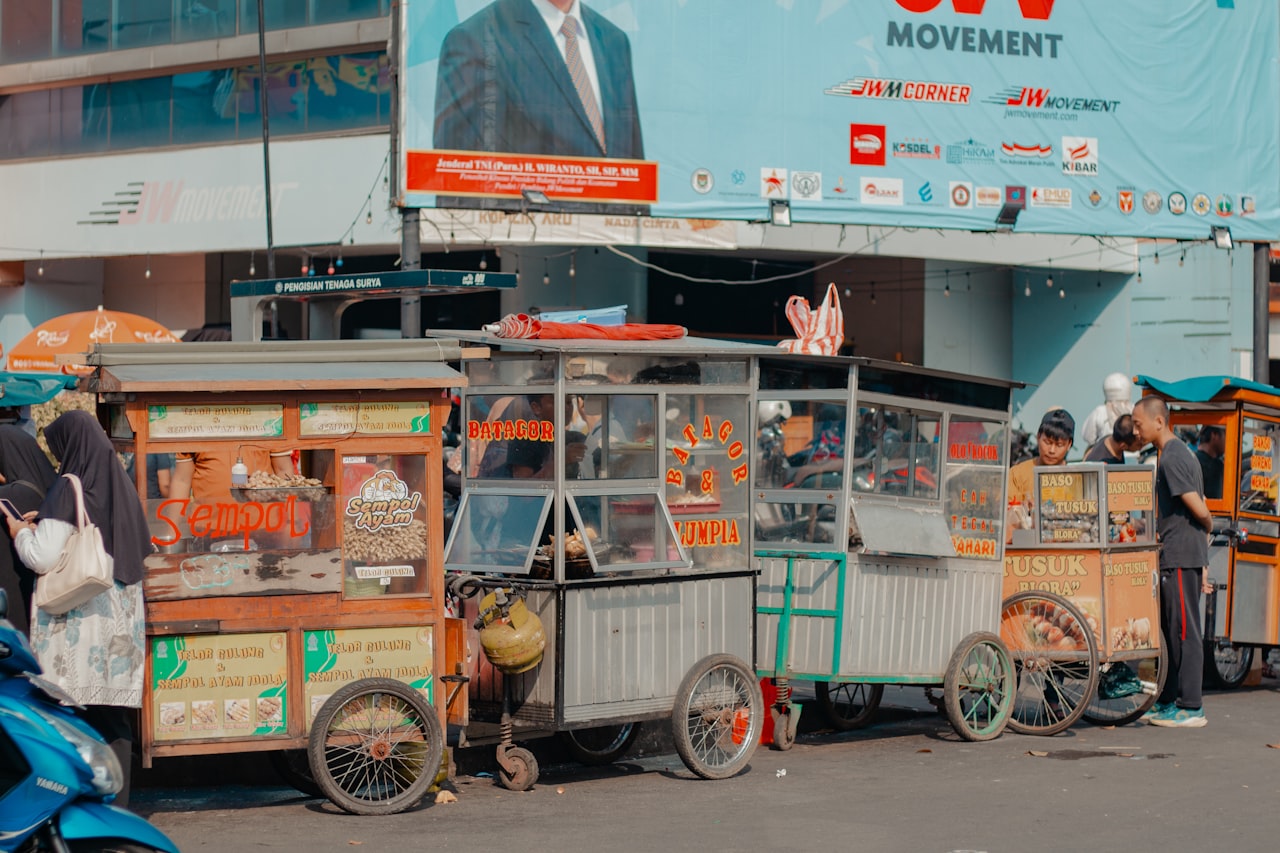Localisation: Language, Culture and Consumer Expectations — Marketing to Indonesia from Singapore: Reaching 280 Million Consumers