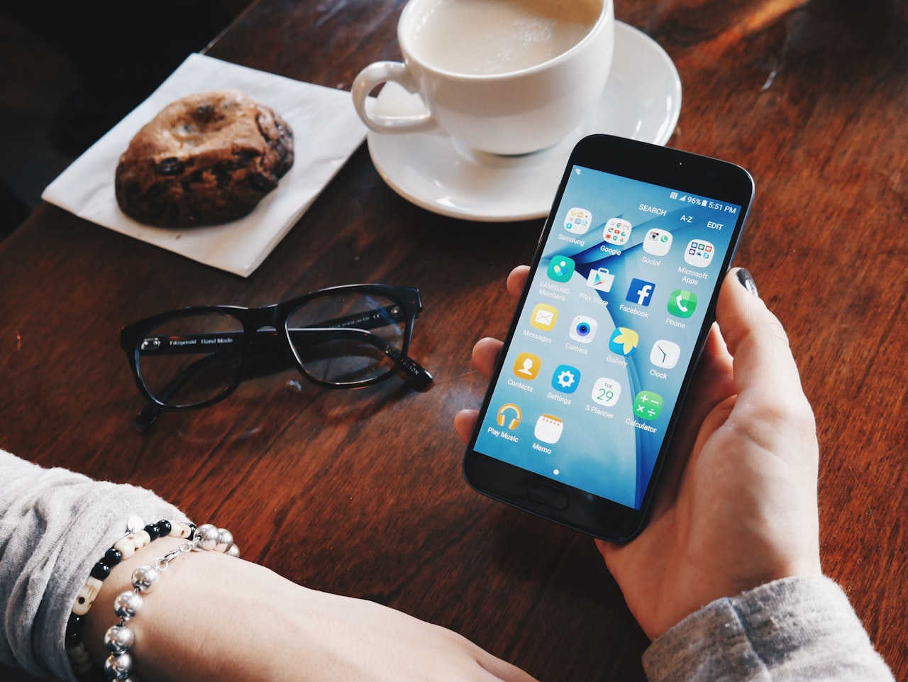 Testing and Monitoring Mobile Performance — Mobile Optimisation: How to Make Your Website Fast, Usable and Conversion-Friendly on Phones