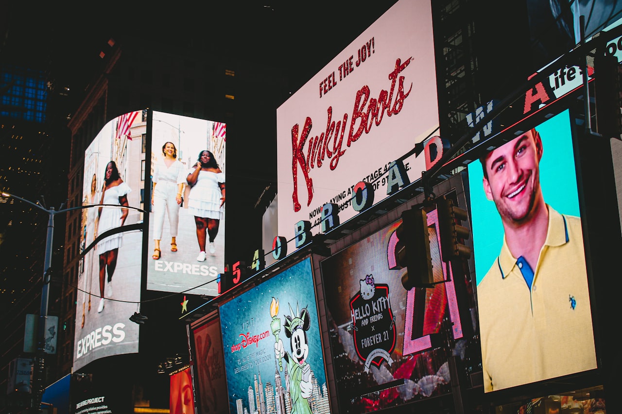 Singapore Media Native Ad Options — Native Advertising Guide: Blend In, Stand Out in 2026