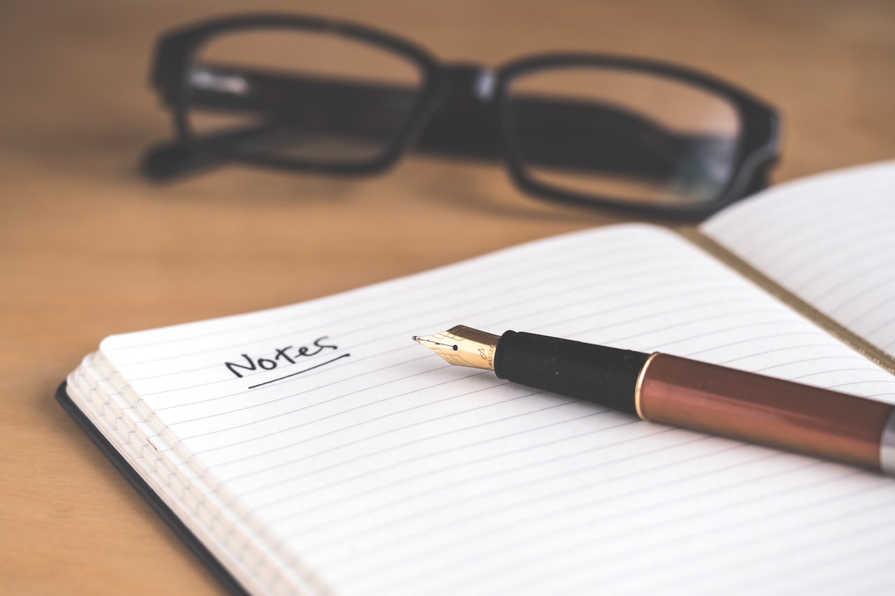 Cognitive Biases Every Marketer Should Know — Neuromarketing Basics: How the Brain Responds to Marketing
