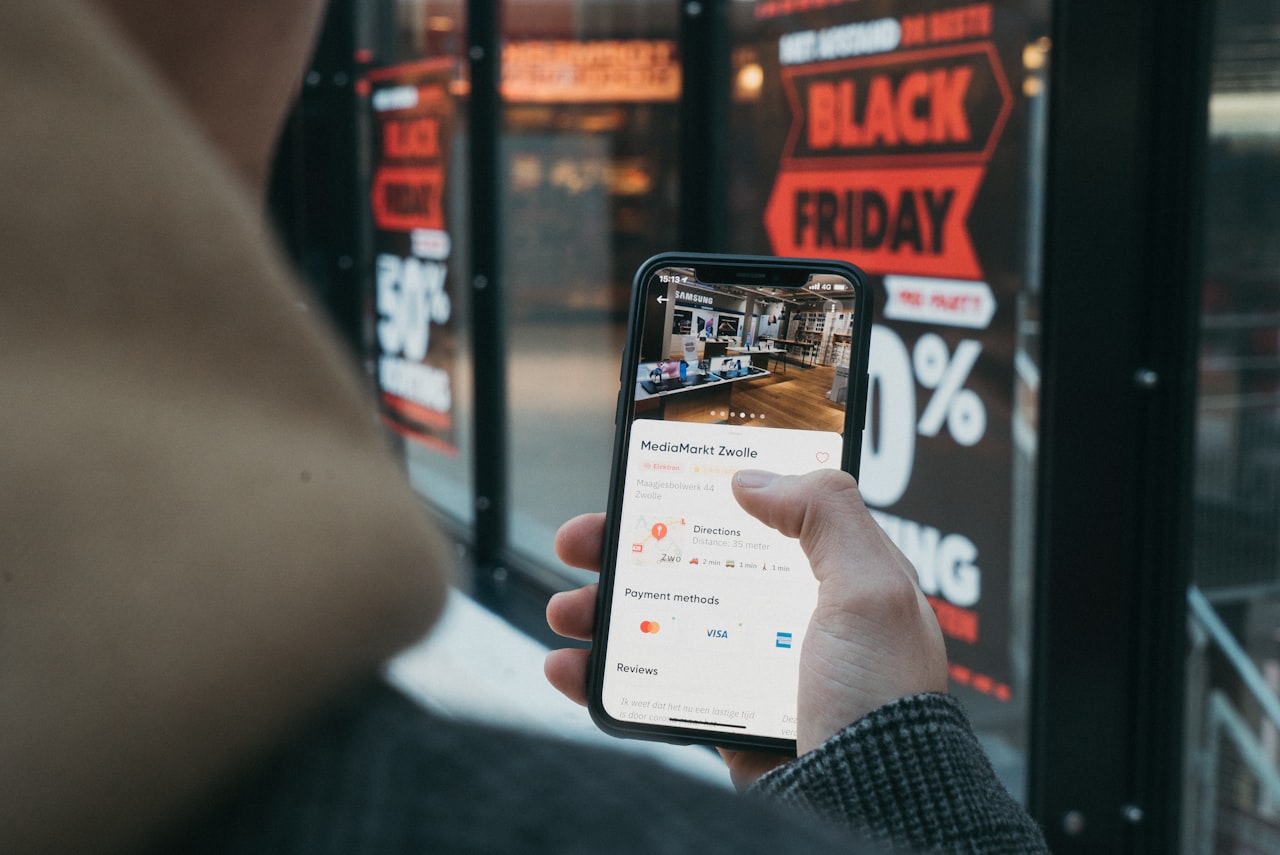 Building Blocks of an Omnichannel Strategy — Omnichannel Retail Marketing: Deliver Consistent Experiences Everywhere