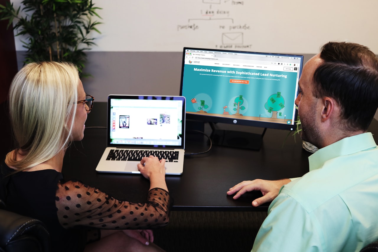 Scaling Your Marketing Business — How to Start an Online Marketing Business in Singapore: A Step-by-Step Guide
