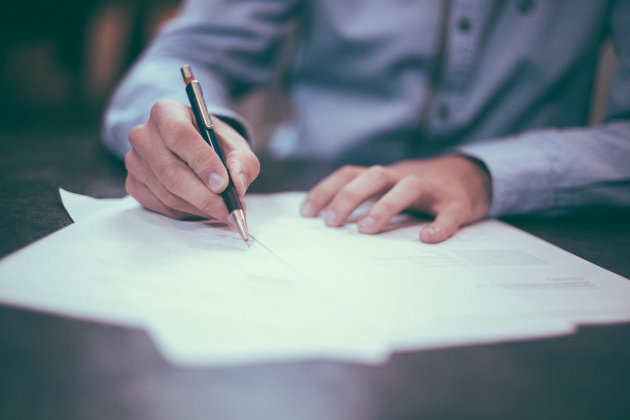 Benefits Over Features — Persuasive Copywriting: Write Words That Drive Action