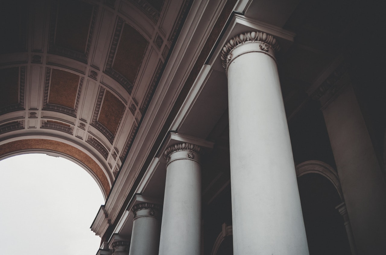 The Pillar-Cluster Model Explained — Pillar Page Strategy: How to Structure Content Clusters That Dominate Search