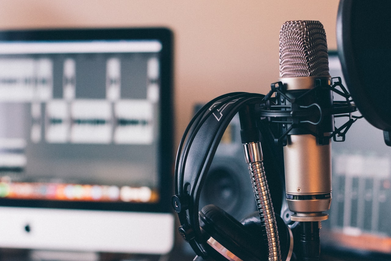 Launching Your Podcast the Right Way — Podcast Marketing in Singapore: Launch, Grow and Monetise Your Show