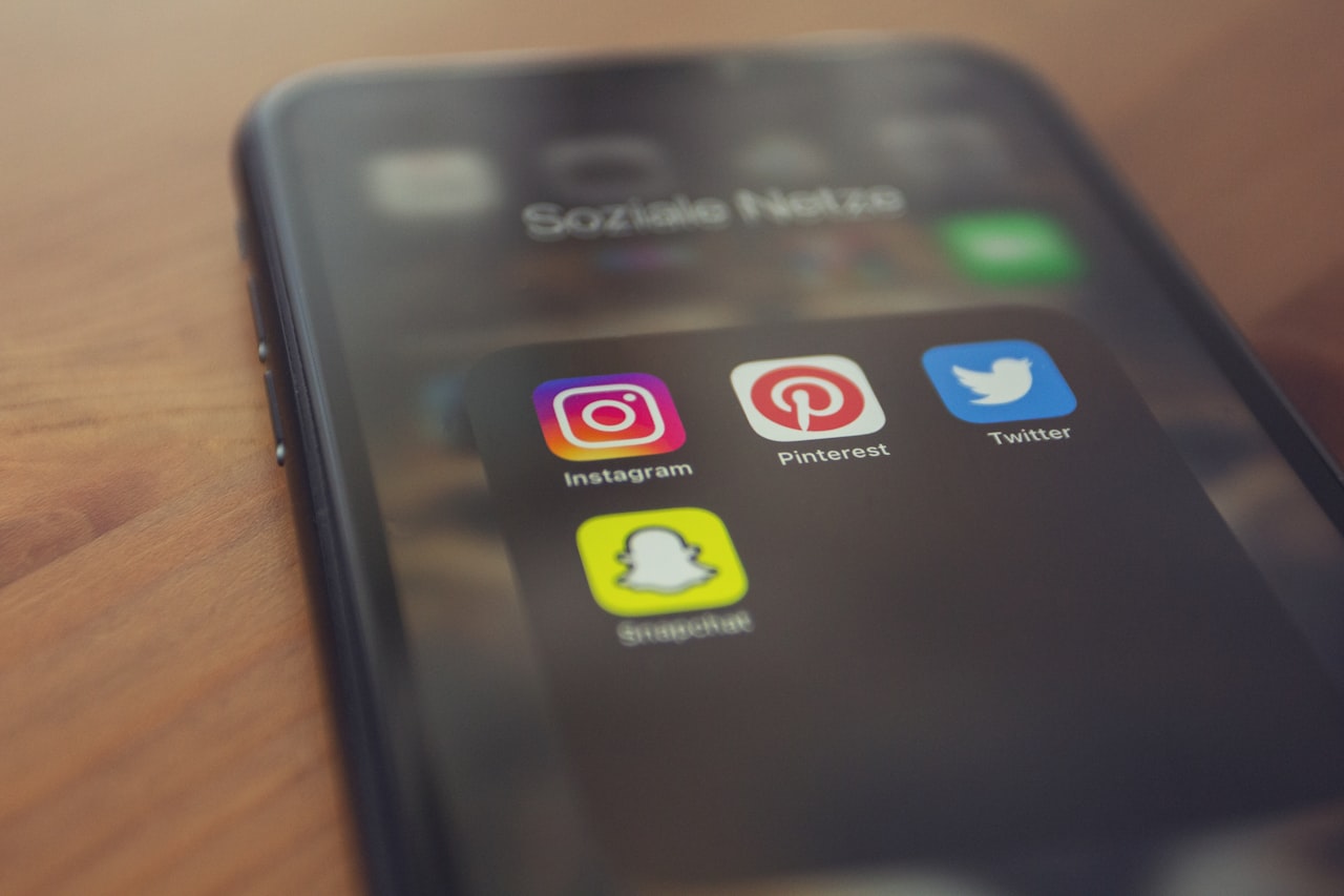 Targeting Options for Singapore โ Snapchat Ads in Singapore: Reach Gen Z With AR Lenses and Story Ads