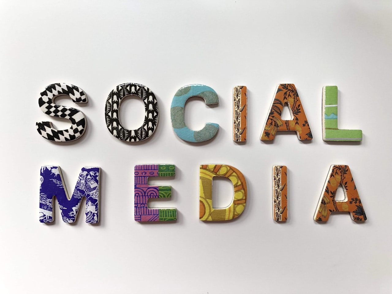 What to Expect When Working With an Agency — Social Media Marketing Services: What Agencies Offer, What It Costs and What to Expect
