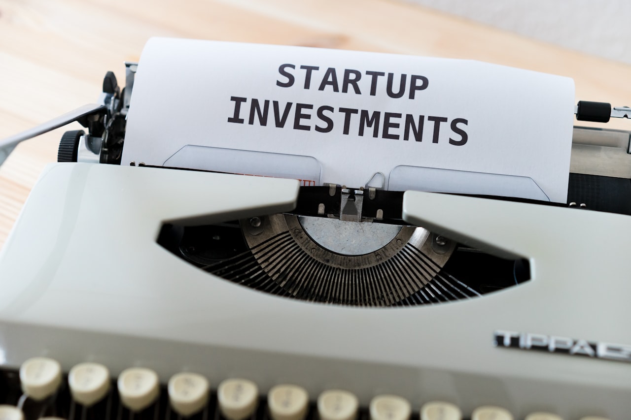 Building an Investor-Ready Brand Presence — Marketing During Fundraising: Position Your Startup for Investors