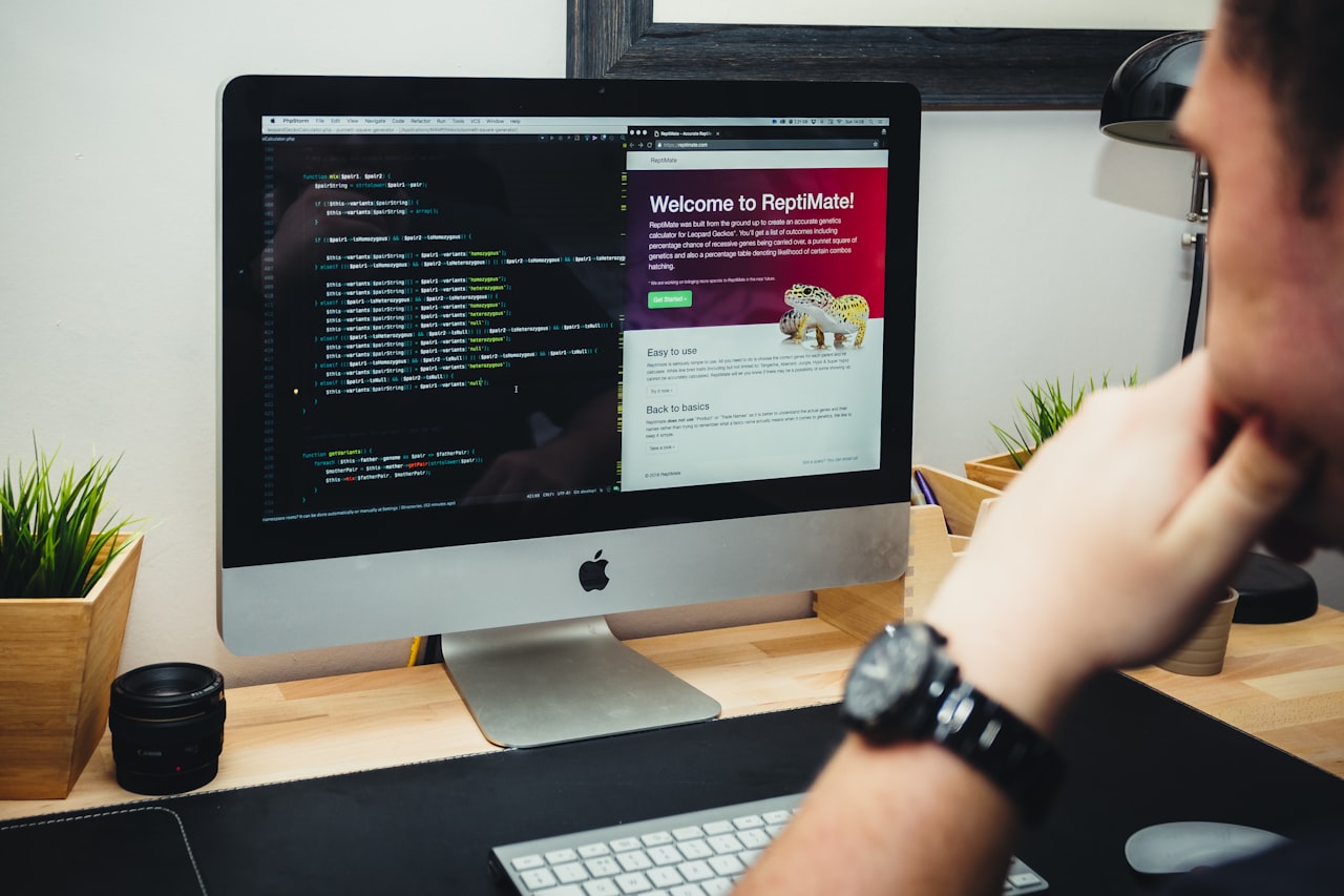 WordPress vs Custom Development Pay — Web Developer Salary in Singapore: Front-End, Back-End and Full-Stack